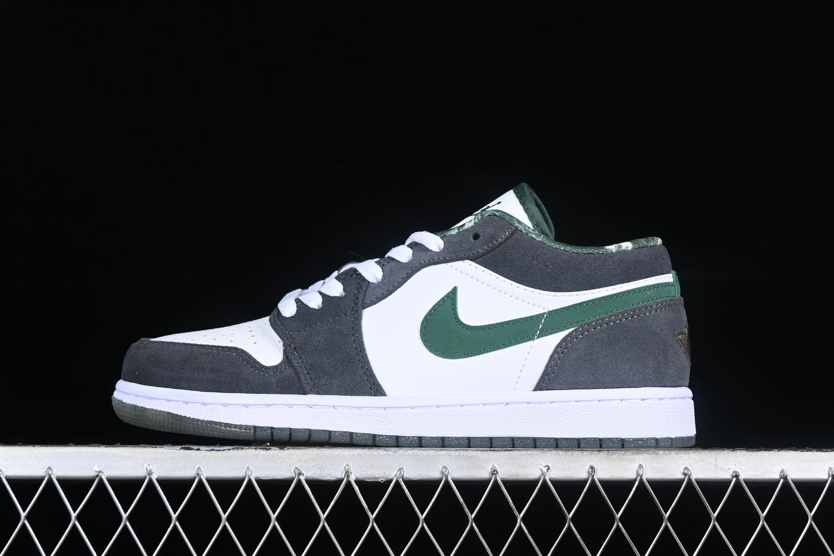 All categories Air Jordan Jordan series basketball shoes Air Jordan 1 Low Z version Air Jordan 1 Low AJ1 Joe 1 low-top cultural and leisure sports sneakers 309192-131